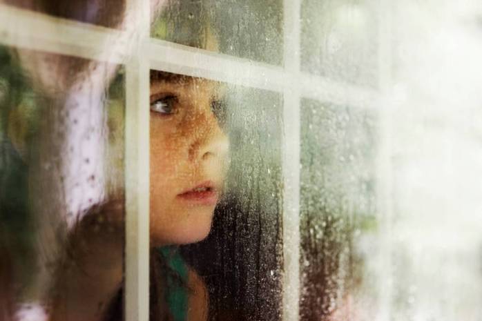 child-at-window